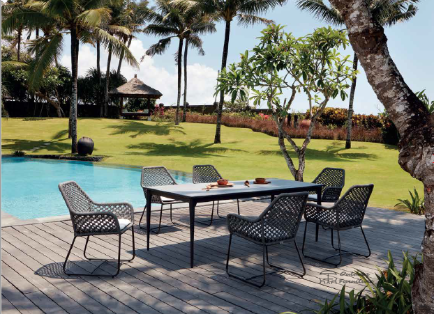 Modern Outdoor Dining Furniture