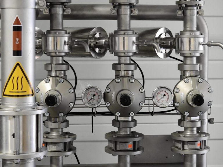 Benefits of Becoming a Professional Commercial Plumbing