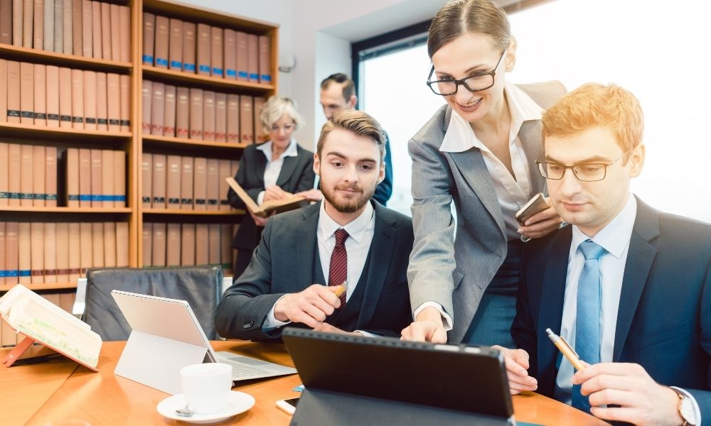 How to Create a Google-Friendly Law Firm Website: Do’s and Don’ts