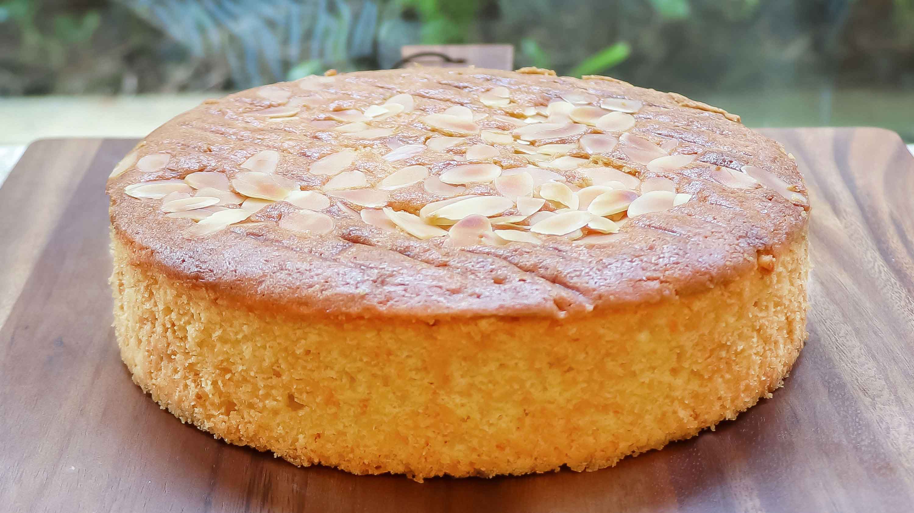 Delicious Sugee Cake and Singapore’s Take on It
