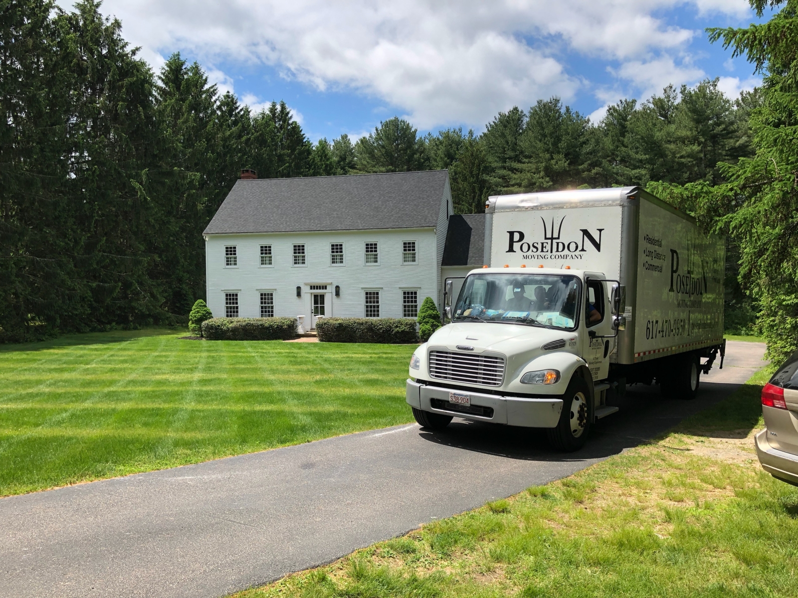 Commercial Movers New York helps you in your office relocation