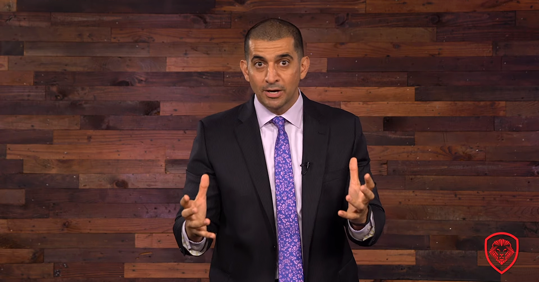 How to Grow Your Business by Replacing Yourself