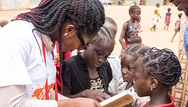 Track the the Best Organizations that Help Orphans in Africa