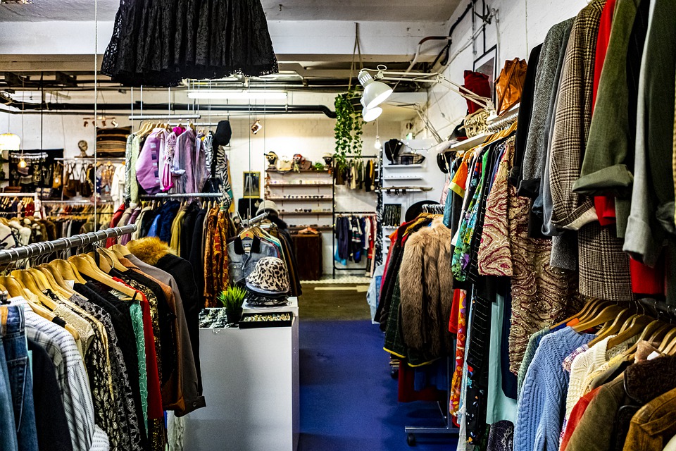 Apparel Market - Industry Top Players, Demand Analysis And Opportunities | Allen Solly, PVH Corp, Christian Dior SE, Hanesbrands Inc