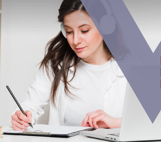 Pursue a Diploma in Fashion Design from a Leading Fashion Institute