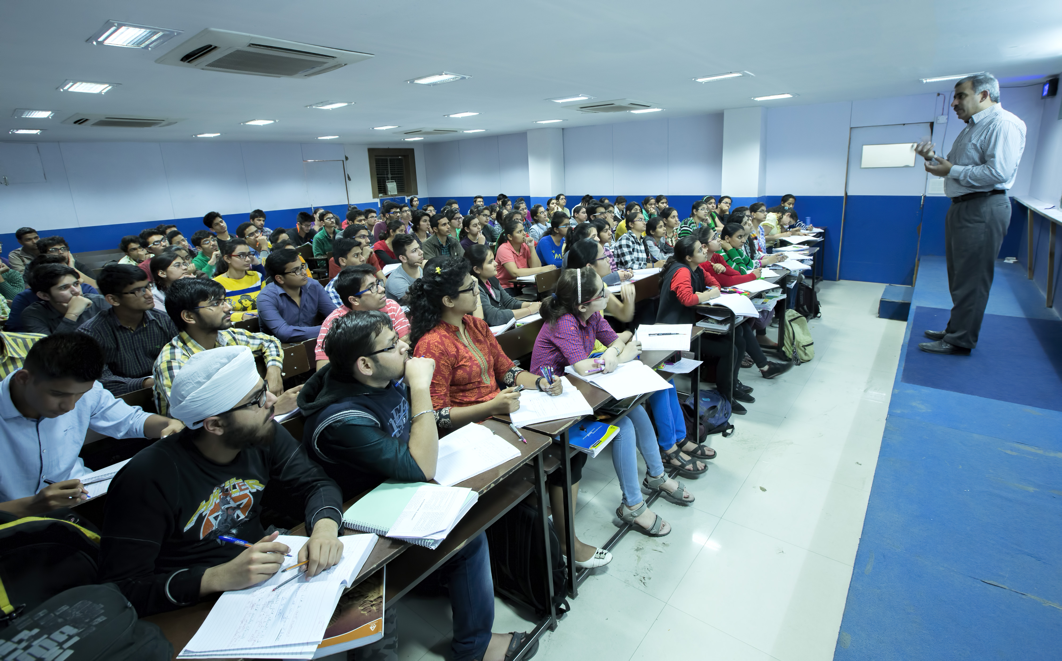 Pre Medical Institute in Delhi