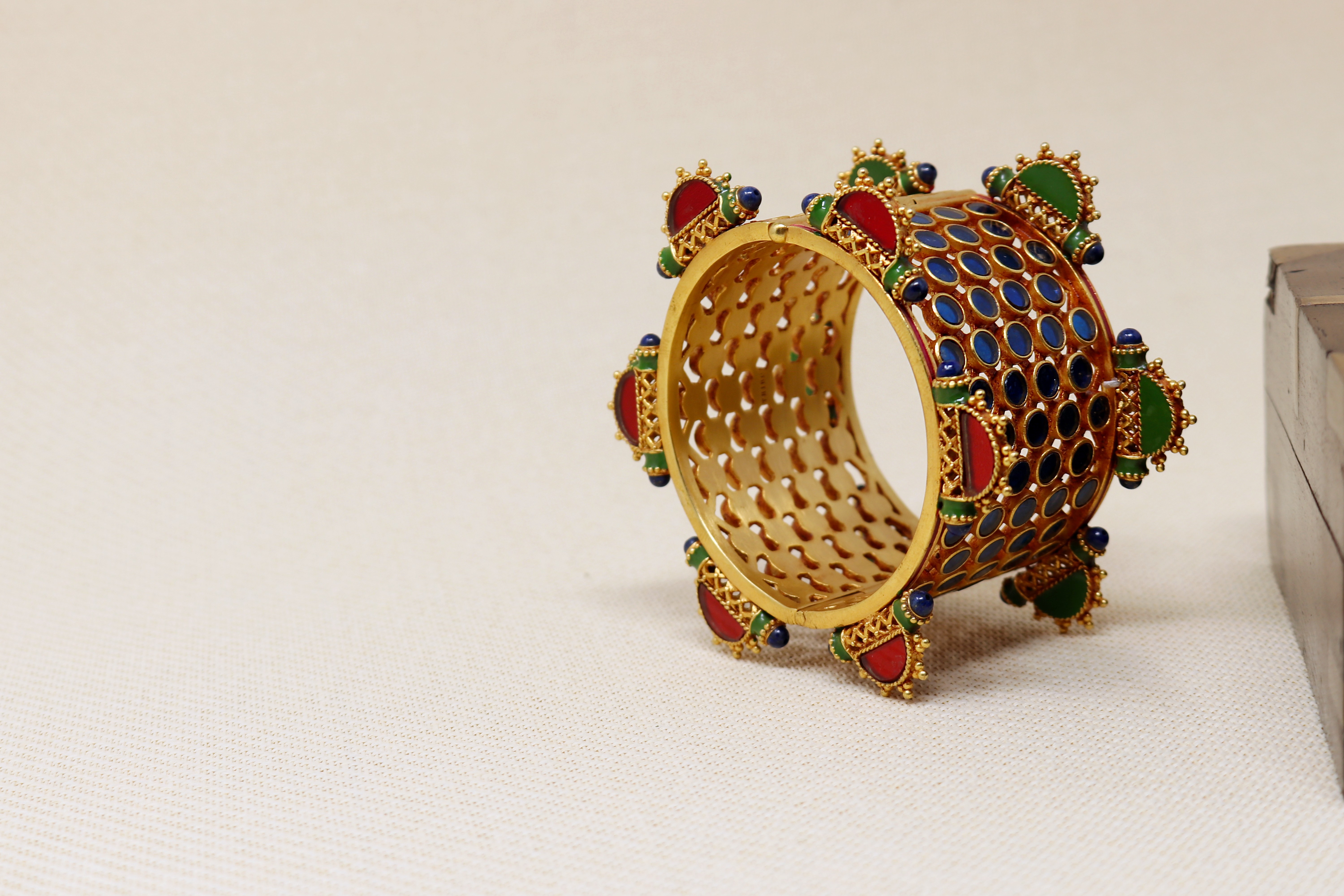 Top 6 Bangle Trends For Girls