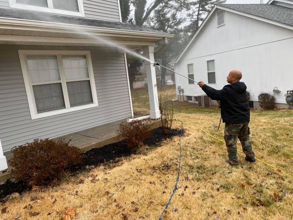 Power Washing In St Louis – Because Every Home Deserves Looking Perfect
