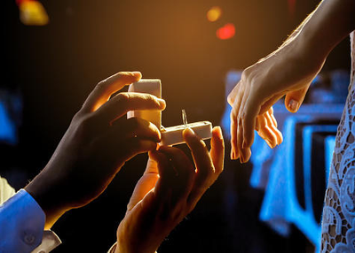 Advantages & Disadvantages Of Buying Engagement Ring Together