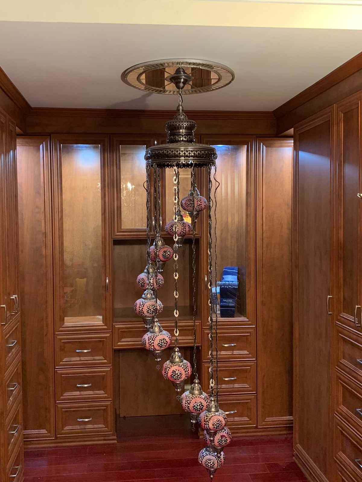 Stylish Custom Closet Shelves in NJ