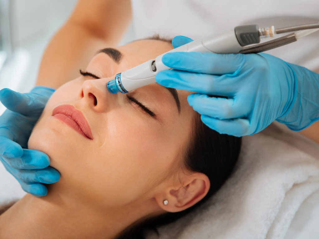 Getting Brow Lift in Toronto at Affordable Prices!