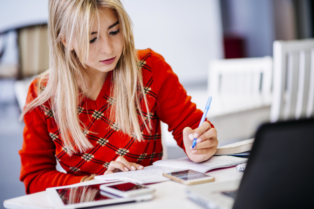 Useful Tips And Methods To Draft An Argumentative Essay