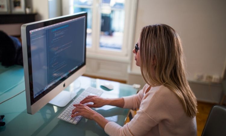 Some Of The Trending Topics To Increase Your Traffic!