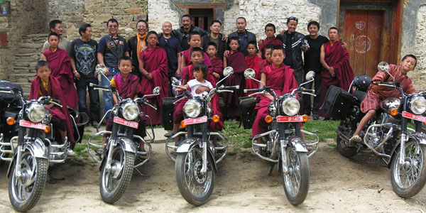 Have an Adventurous Motorcycle Tour in Indian Continent