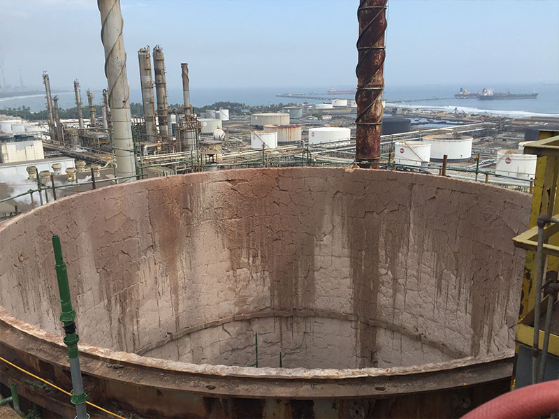 UHP Water Blasting Comes Up with Benefits at Less Downtime