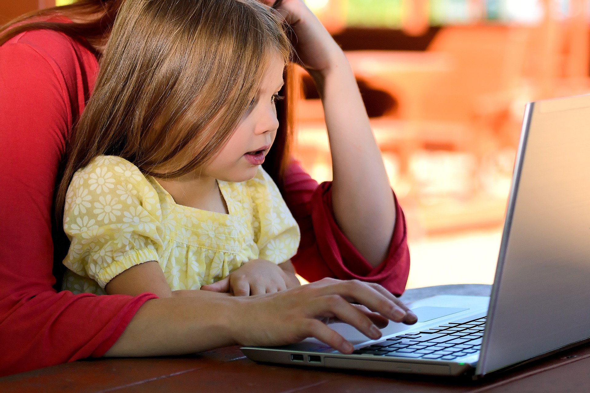 7 Ways You Can Use Technology to Appeal to Millennial Parents | Paper Pinecone