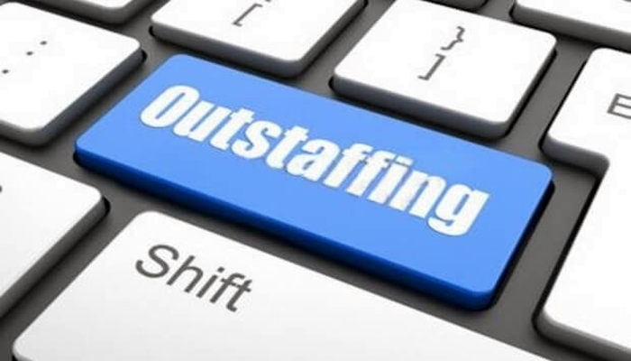 What is IT outstaffing company