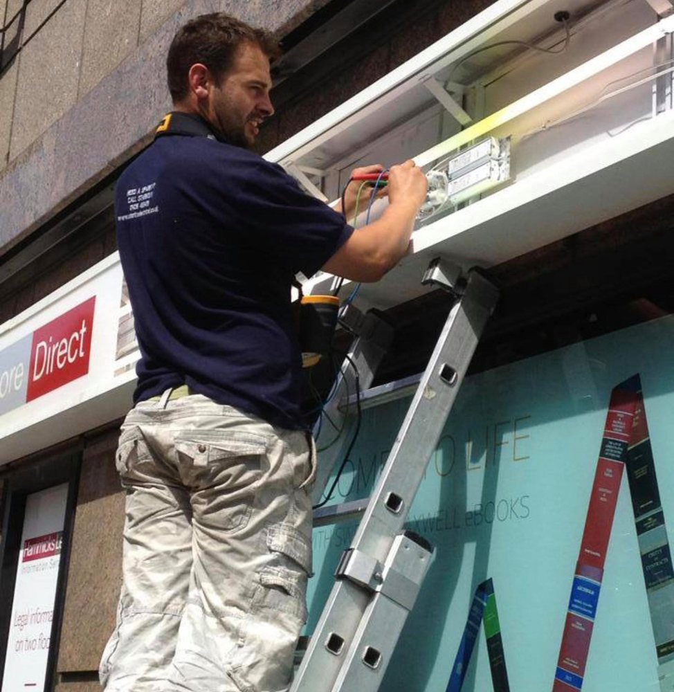 5 Things To Know When It's Time To Hire Electrician Services