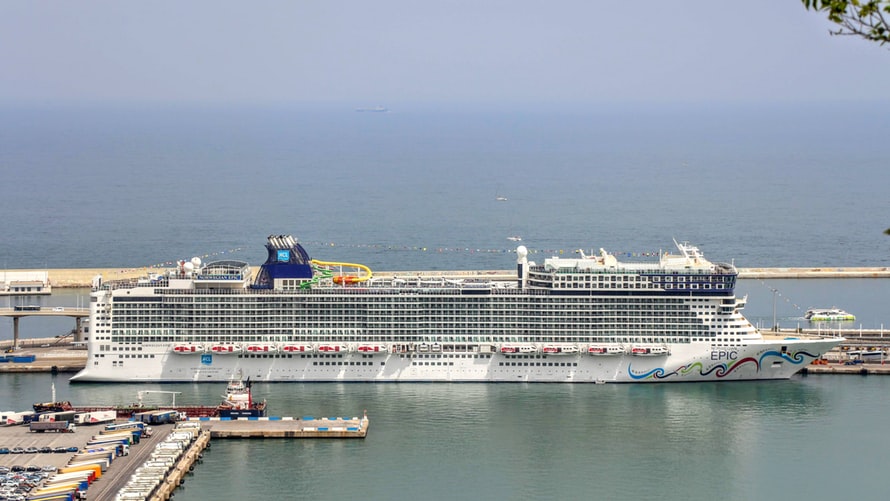 Jalesh Cruise India | Akbar Travels