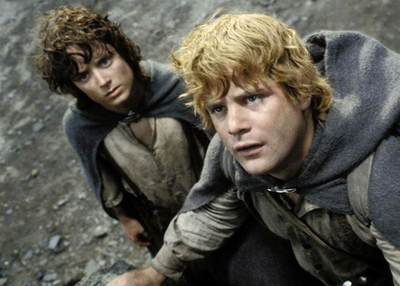 Sean Astin cuddling with otter is giving everyone Friday feelings