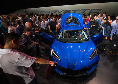 2020 Chevy Corvette C8 breaks records, nearly breaks GM's build configurator