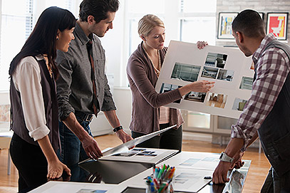 Get a Roaring business of a company logo, create!