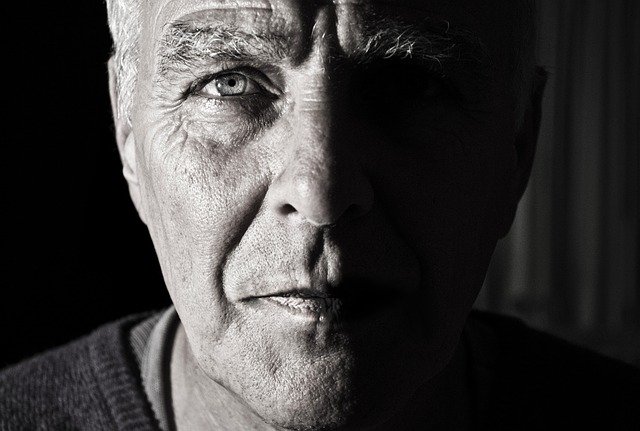 Men's skin in its thirties