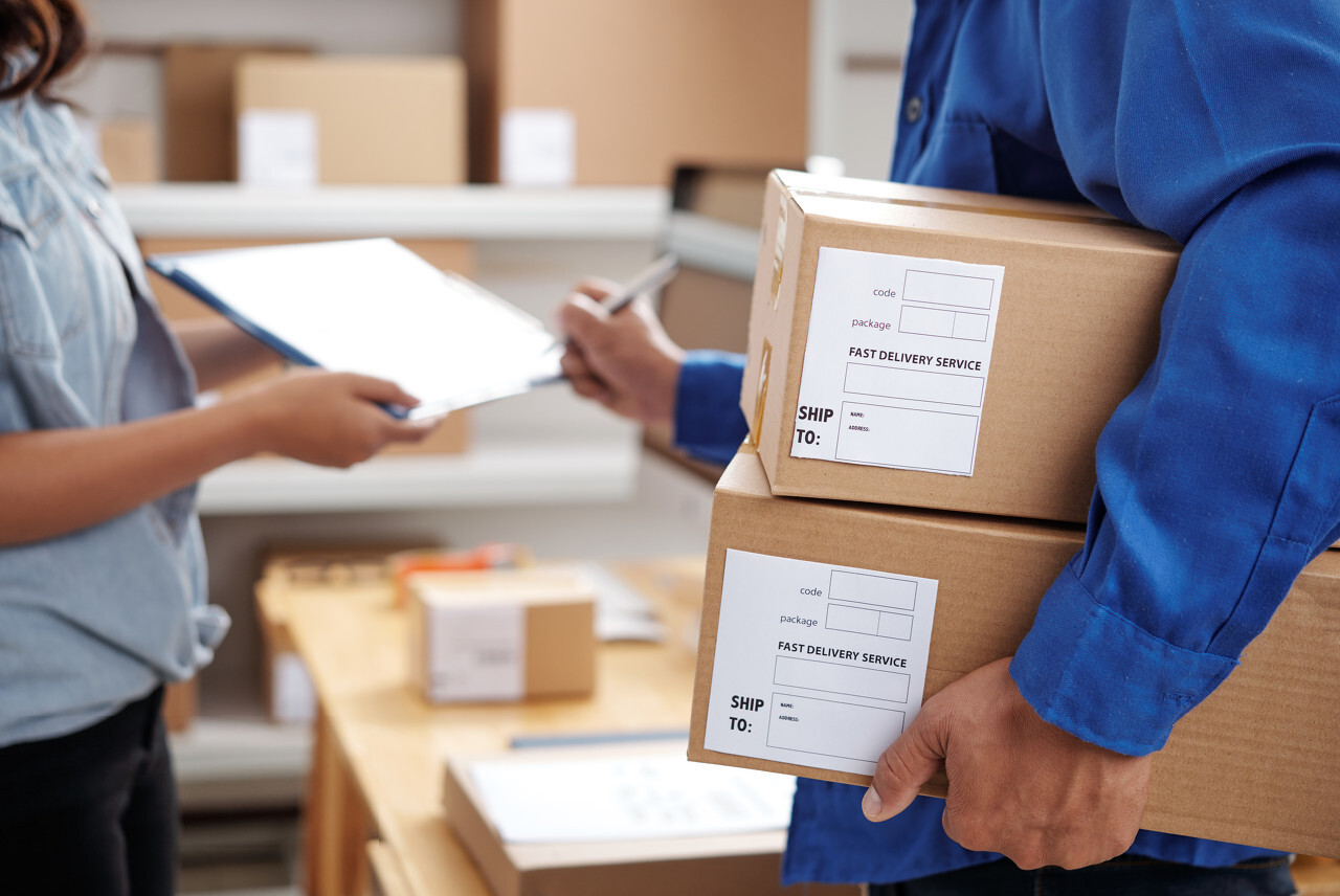 Prerequisites to have while building  the on-demand courier delivery app