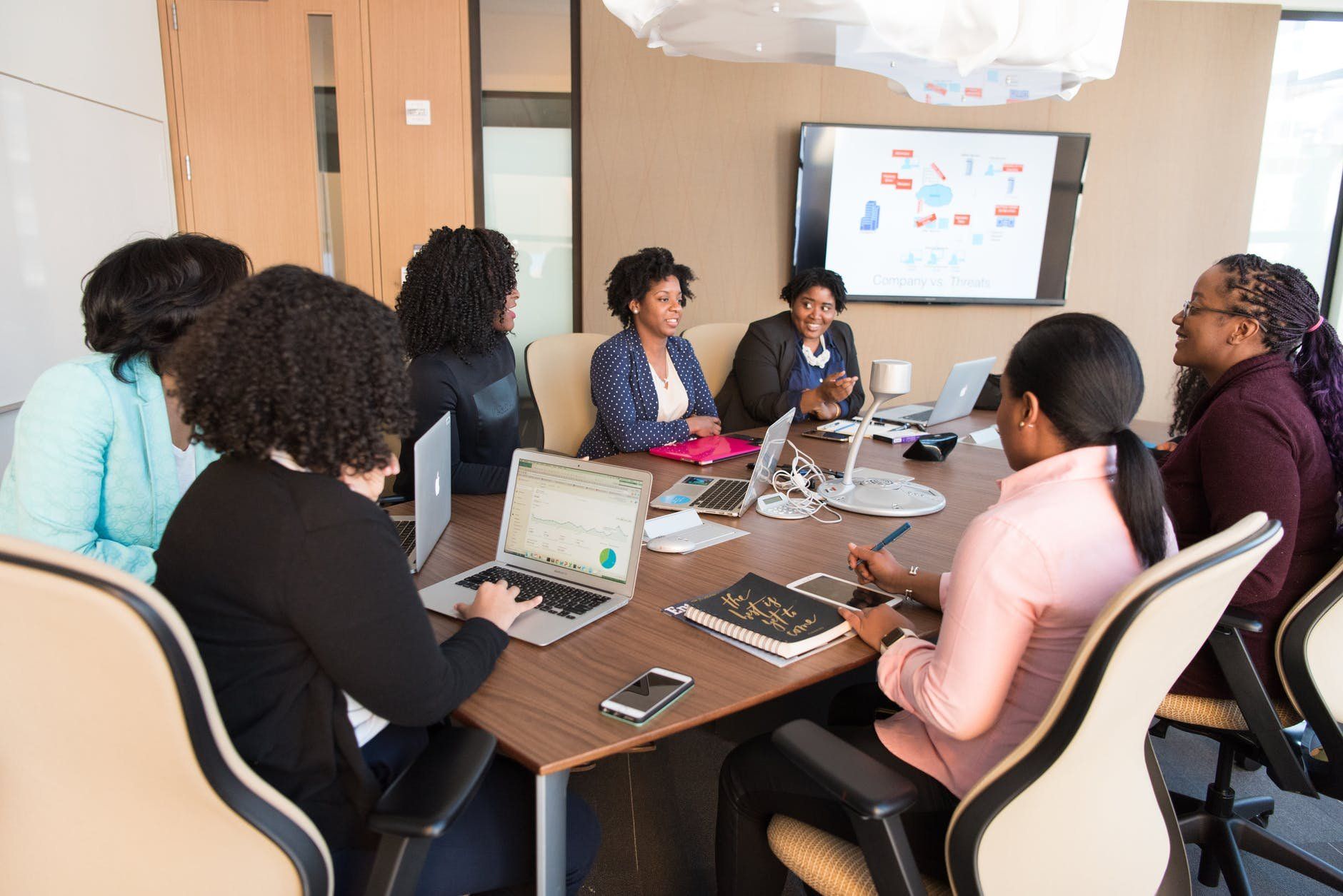 Say Goodbye To Zoom! This Is How Virtual Reality Is Transforming Business Collaboration