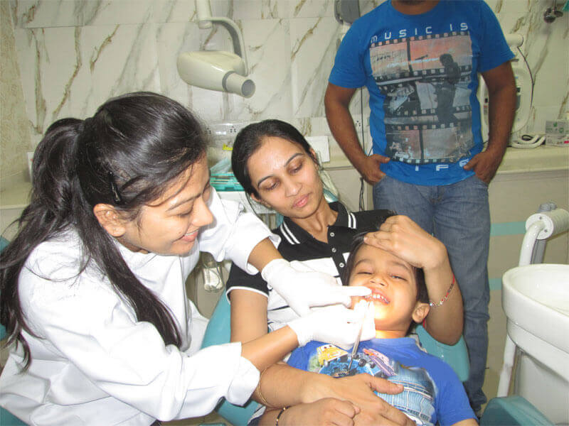 Best Dental Implant Clinic in Delhi-Dentedge