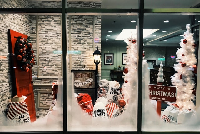 Entice Customers Inside with Storefront Window Graphics
