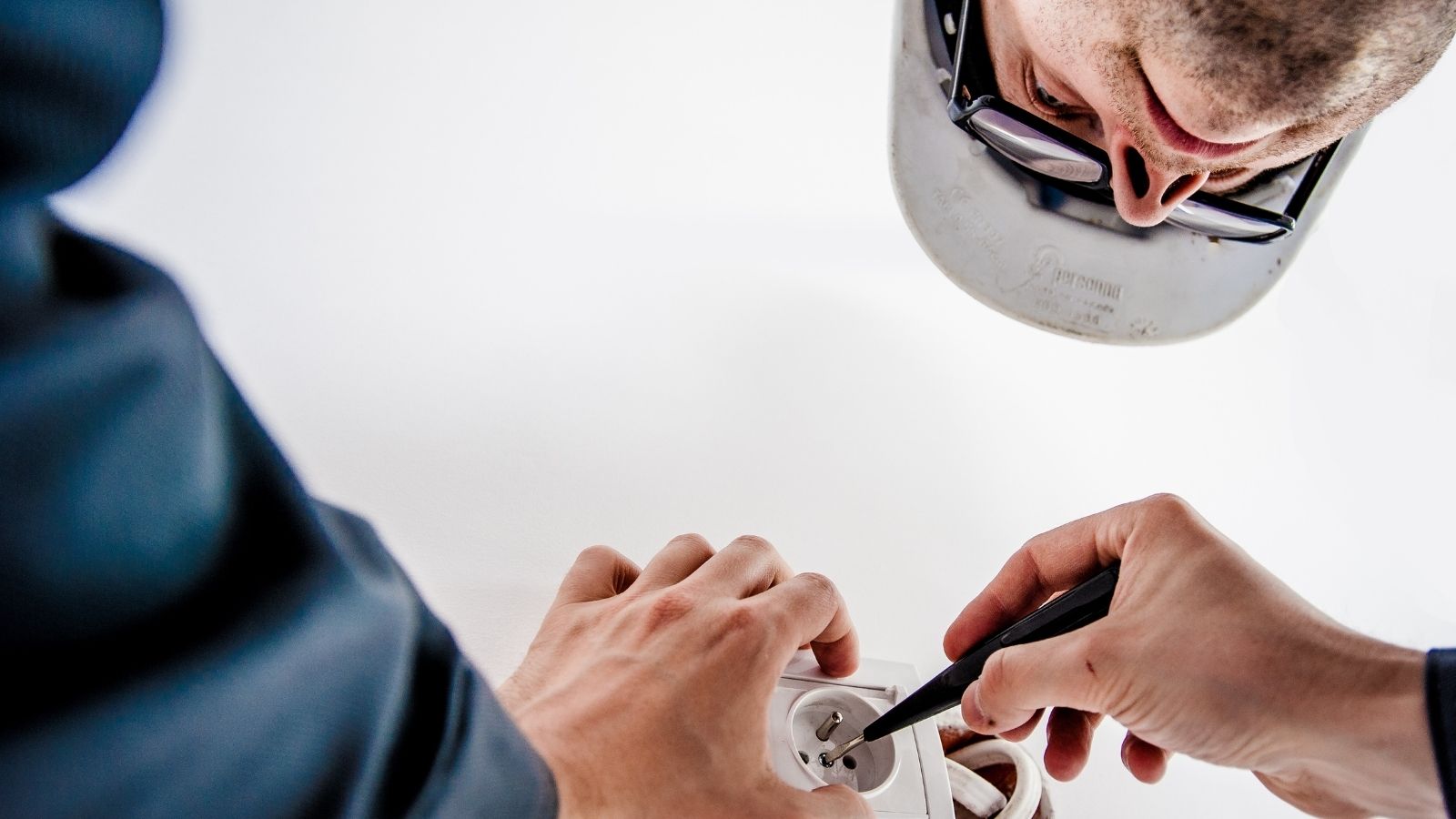 Five Electrical Safety Tips for Commercial Buildings