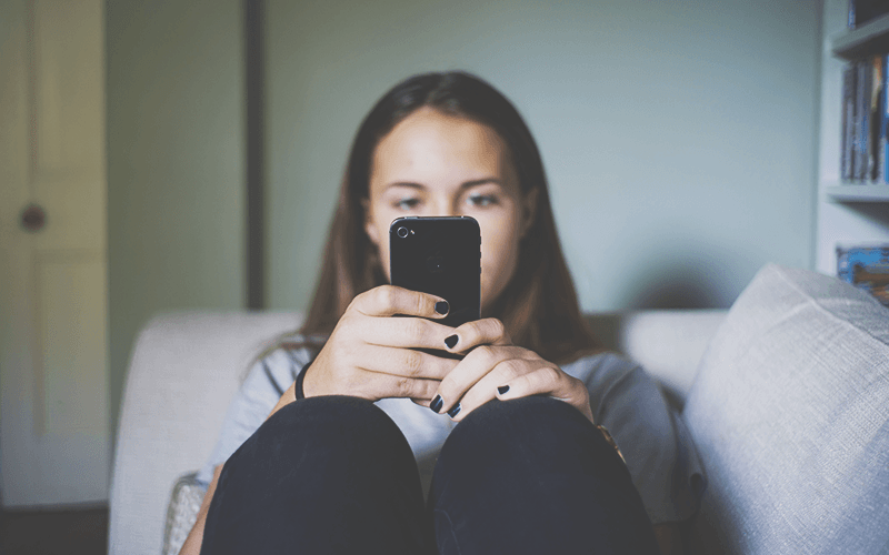 How Much Does It Cost to Create an App Like WhatsApp?