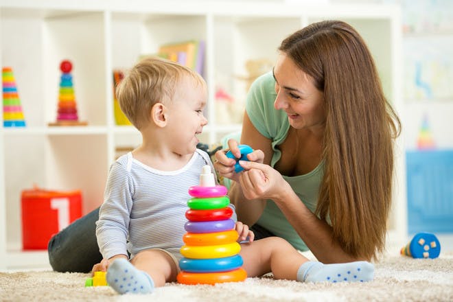 Make contact for the authentic babysitting services