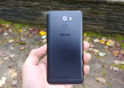 BLU VIVO 8L Smartphone Review