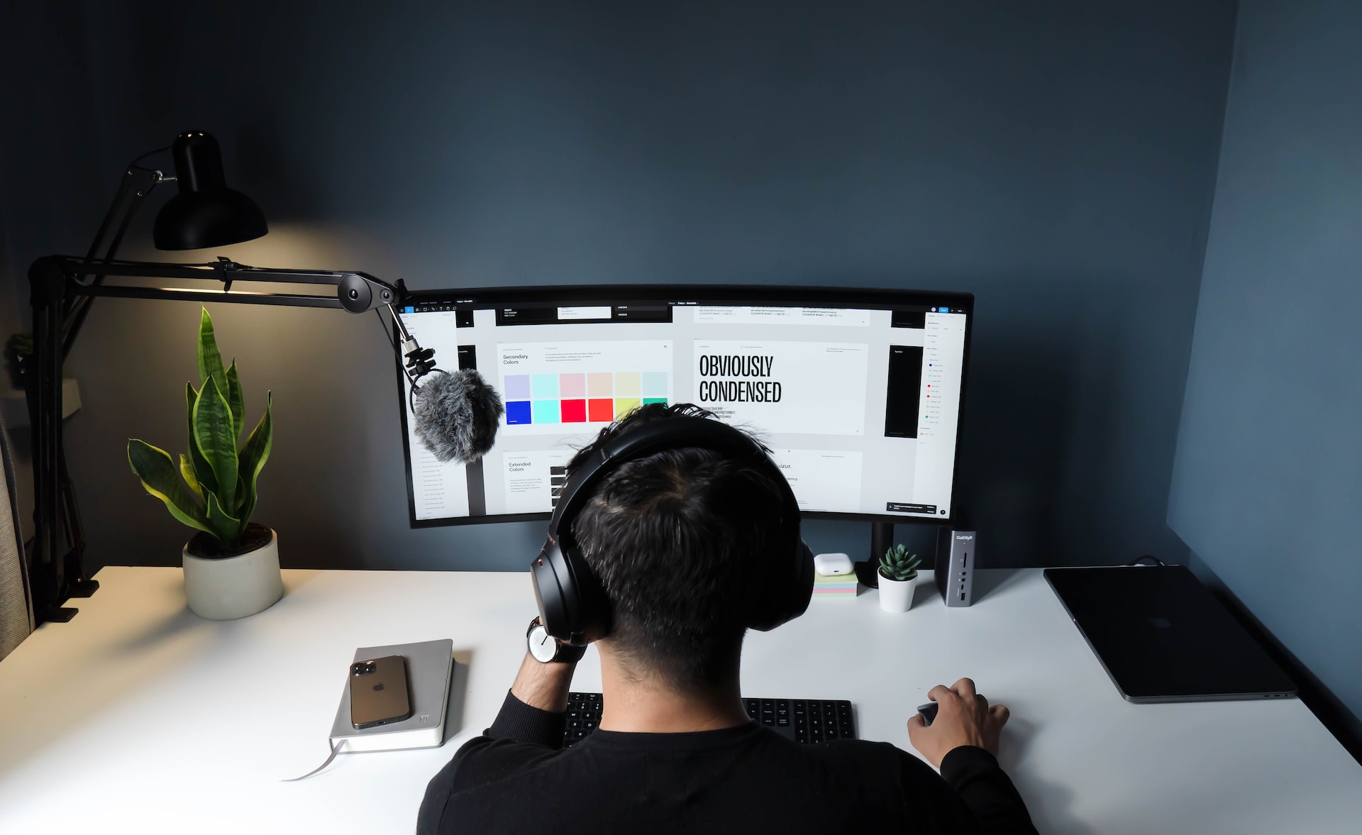 Standing Out in a Crowded Market: Building Your Business's Identity