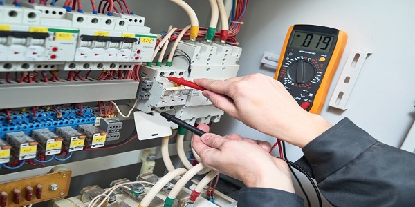 4 Tips to consider while choosing Electricians
