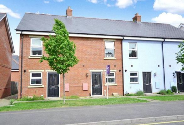 Is it really a good idea to sell private house quickly through estate agents?