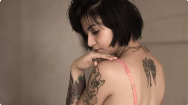 Going Braless: Pros and Cons of Not Wearing a Bra