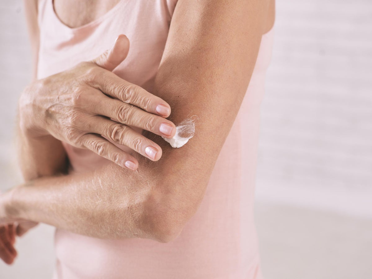 What To Look for In a Body Cream for Aging Skin