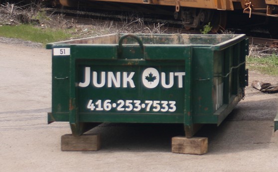 Stay Safe With These Bin Rental Tips