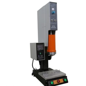 Why are machine vision inspection systems manufacturers incorporating green LED lights to their equipment?