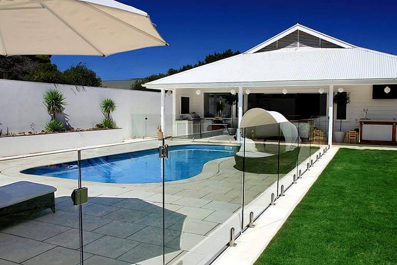 Things to Think About When Considering Glass Fencing Around Your Pool