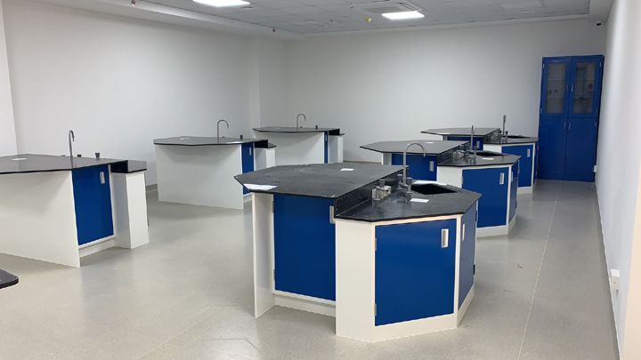 Redefining Education with Modern School Lab Furniture