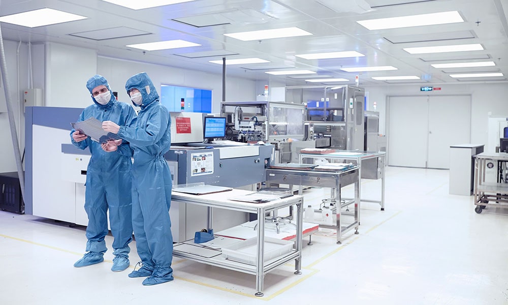 Quality Control in the Lab: Choosing the Right Clean Room Equipment