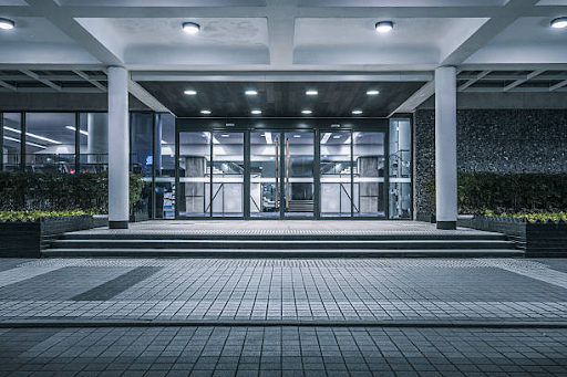 Know The Different Types Of Commercial Exterior Lighting Fixtures on Offer