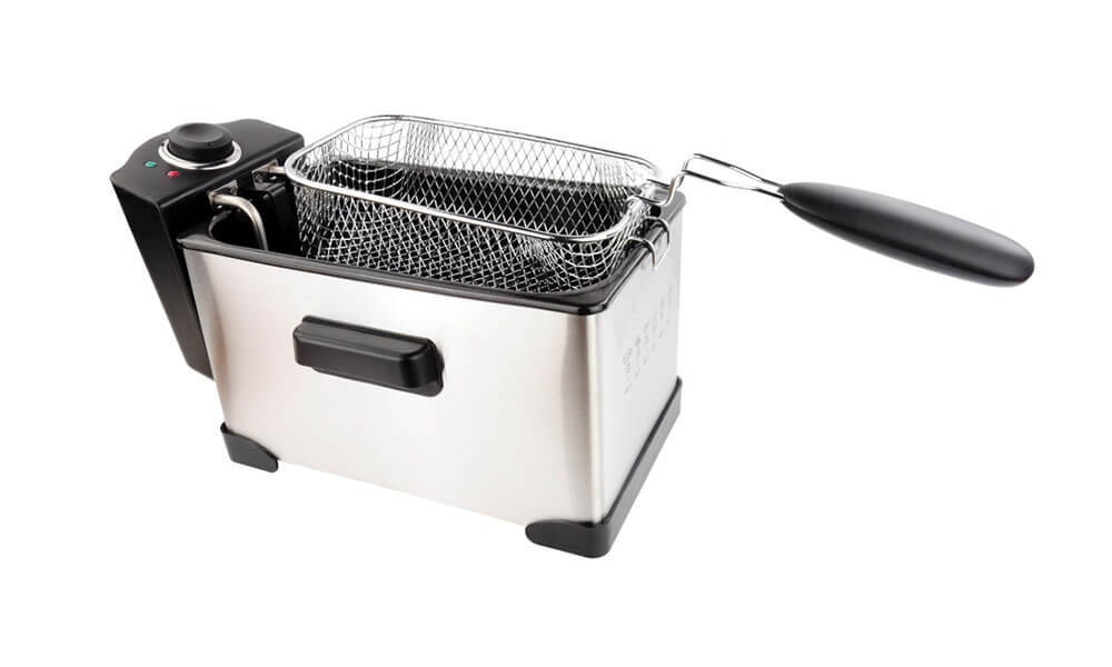 What Happens When You Put Ice in A Deep Fryer?