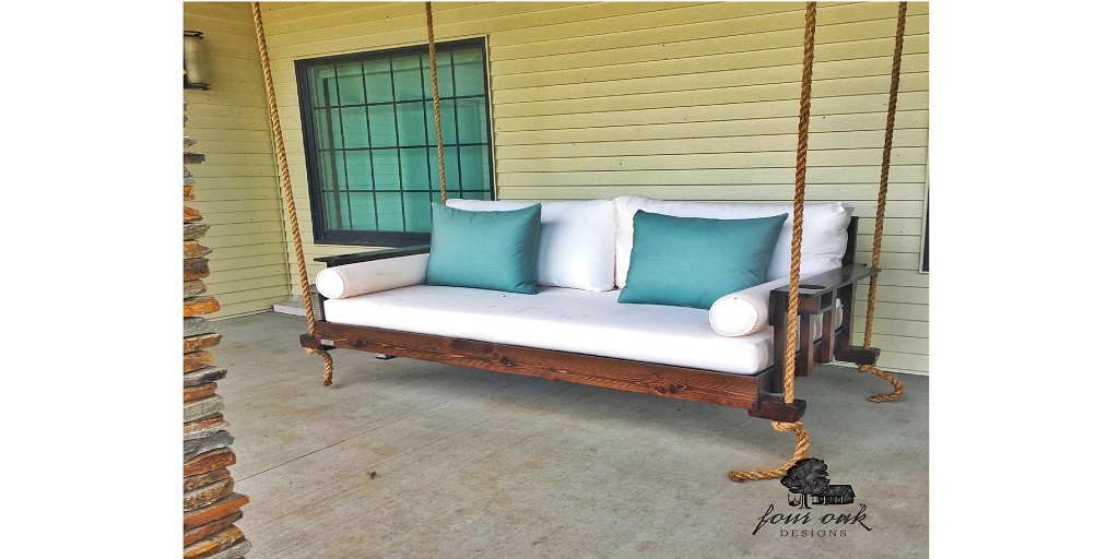 How Your Home Can Benefit From a Beautiful Daybed Swing