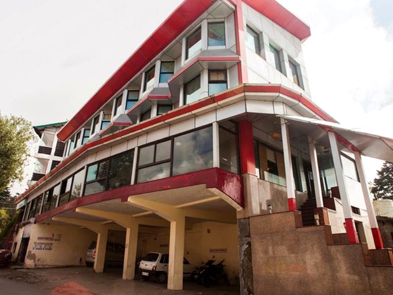 Family Weekend Getaway in Dhanaulti – Hotel Drive Inn Dhanaulti