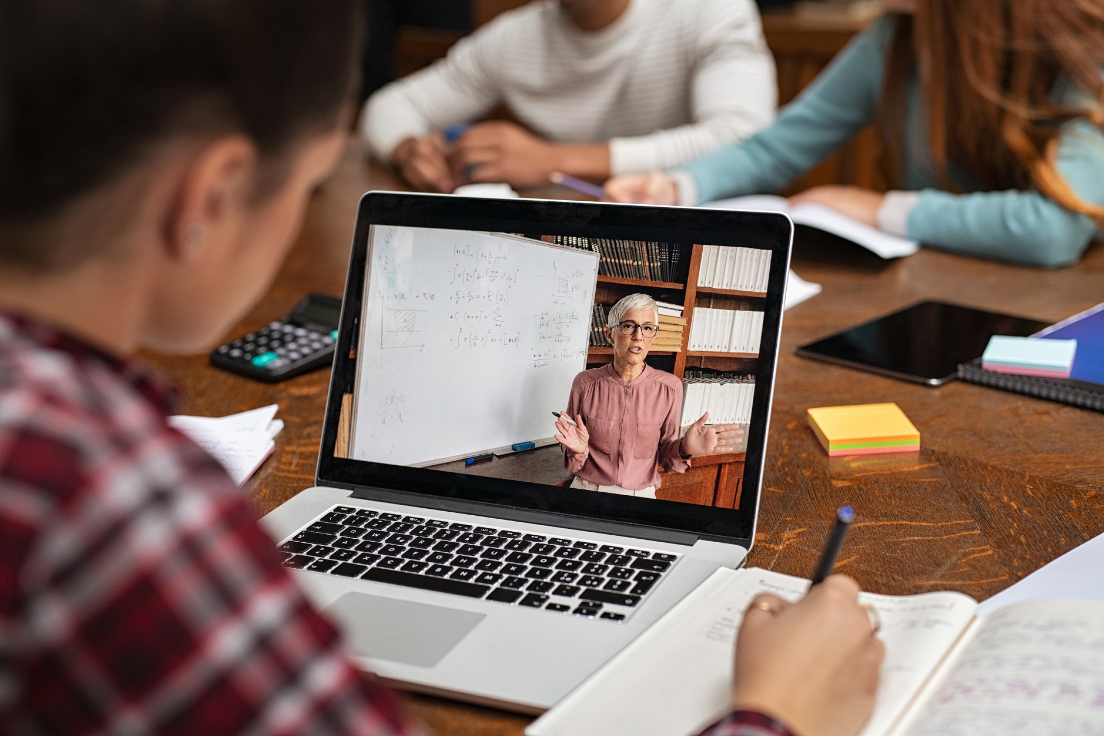 Benefits of the best online education platforms